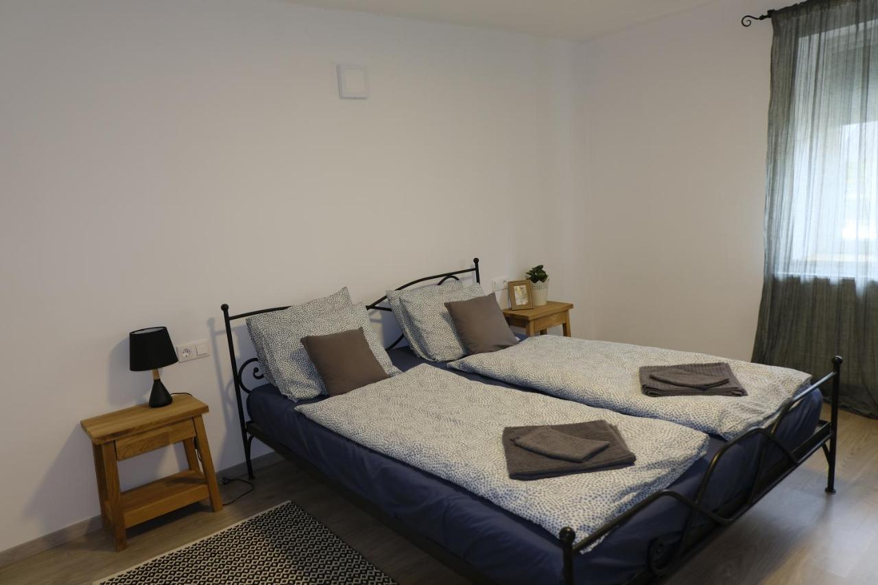 Kajari Apartmanhaz Balatonfőkajár 외부 사진